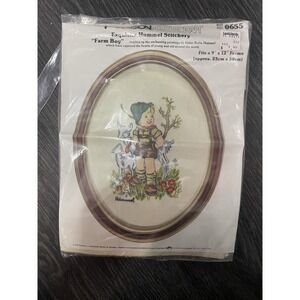 Paragon Needlecraft HUMMEL Stitchery Peasant‎ Boy 9"x12" Kit 1975